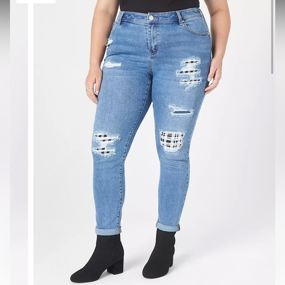 LANE BRYANT Signature Fit Boyfriend Plaid Backed Destruction Size 28 NEW - Picture 2 of 13